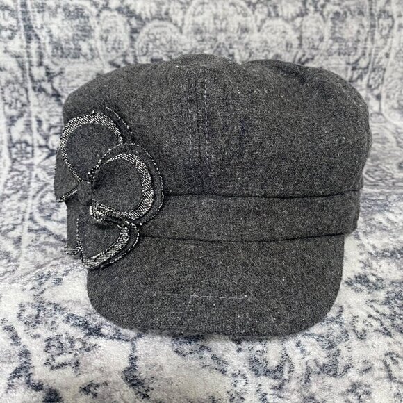 Fair Weather Gray Floral Trim Cabby Hat - Picture 1 of 6